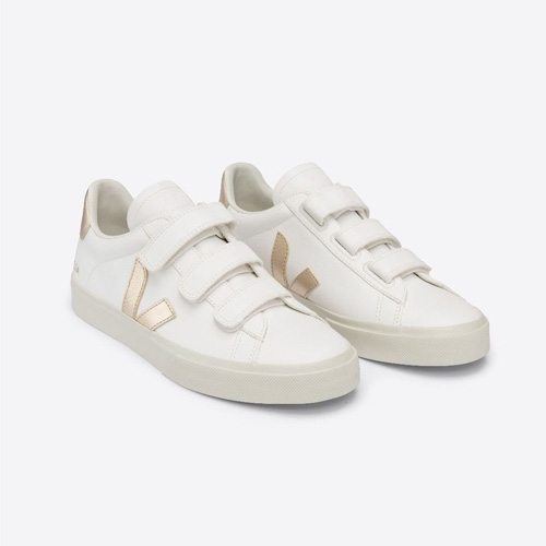 Veja chez WeDressFair